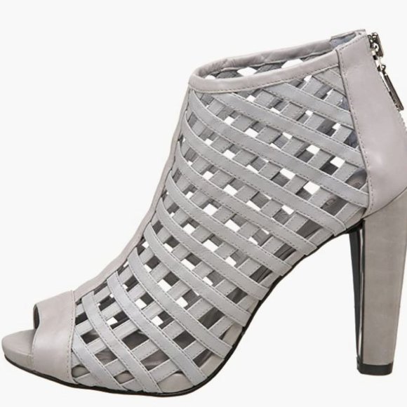 BCBGirls "HOSTY" Grey 8.5 M Leather Open Toe Strappy Booty Reg. $118 - Picture 2 of 7